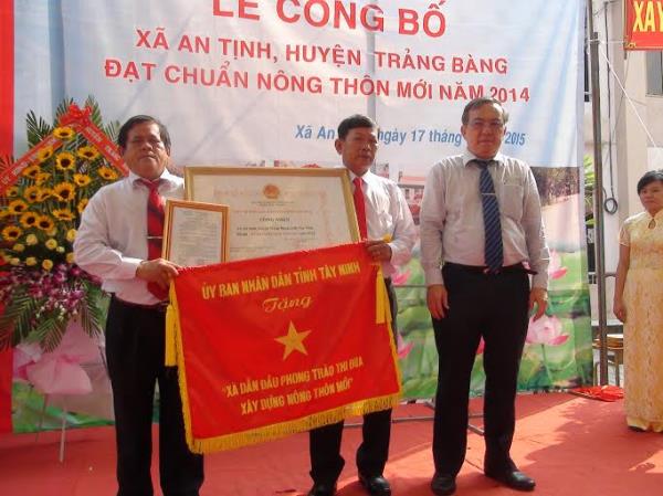 Công nhận hai xã An Tịnh và Bến Củi đạt chuẩn xã nông thôn mới